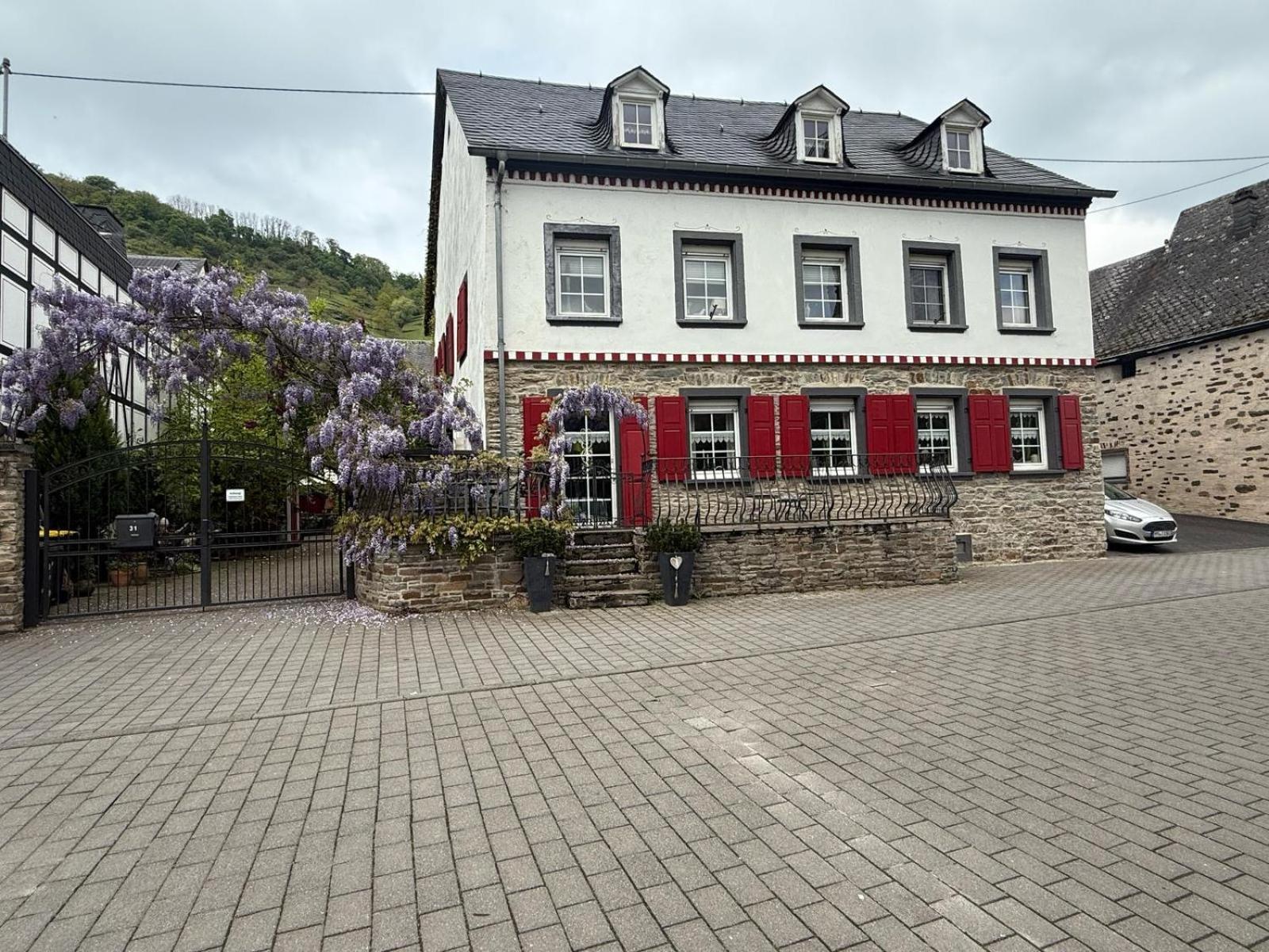 Alter Winzerhof * Hatzenport